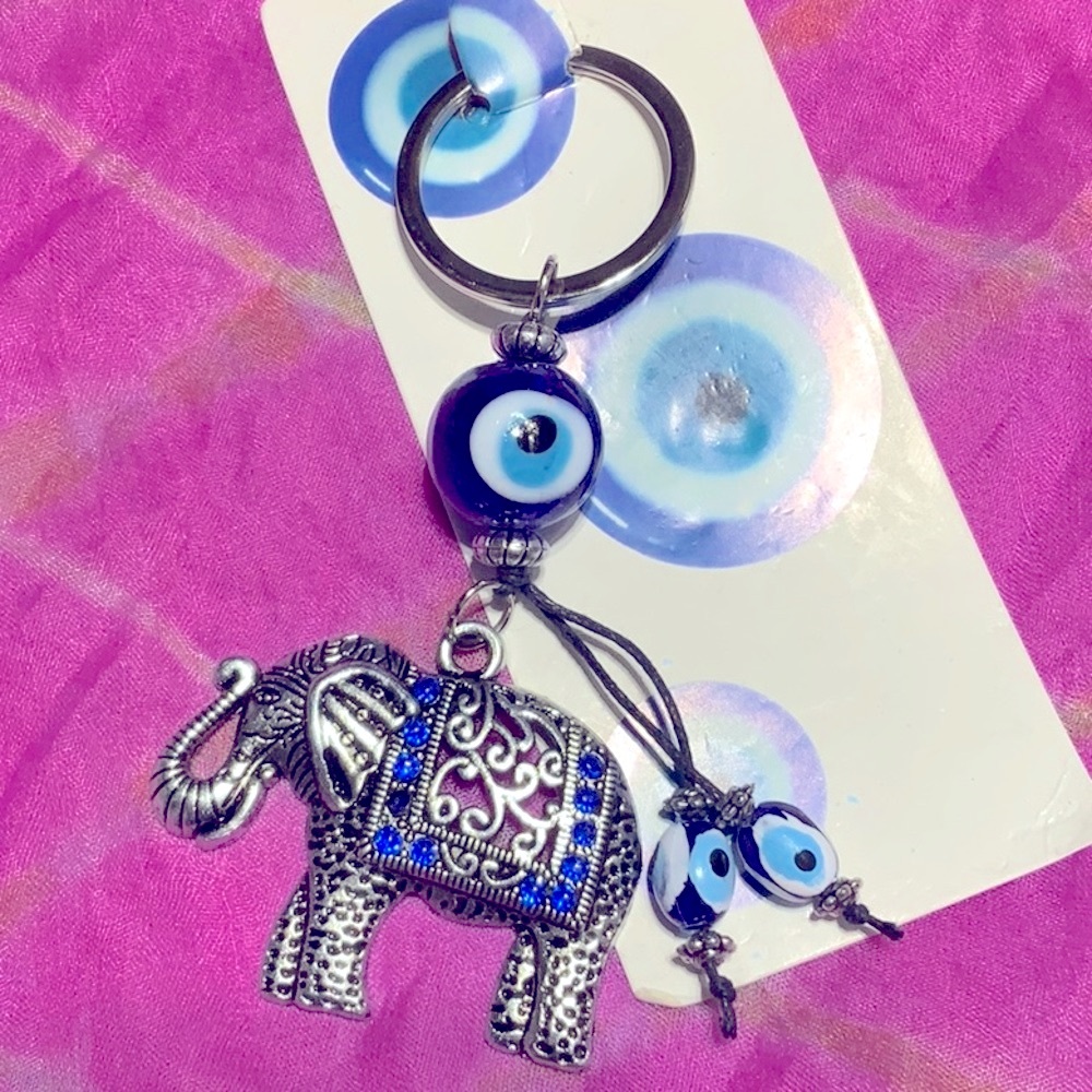 💖🌸 3/$20 Evil Eye Elephant with Blue Rhinestones Keychain